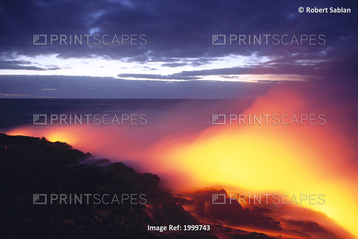 Hawaii, Big Island, Hawaii Volcanoes National Park, Glowing Lava Flow Into ...