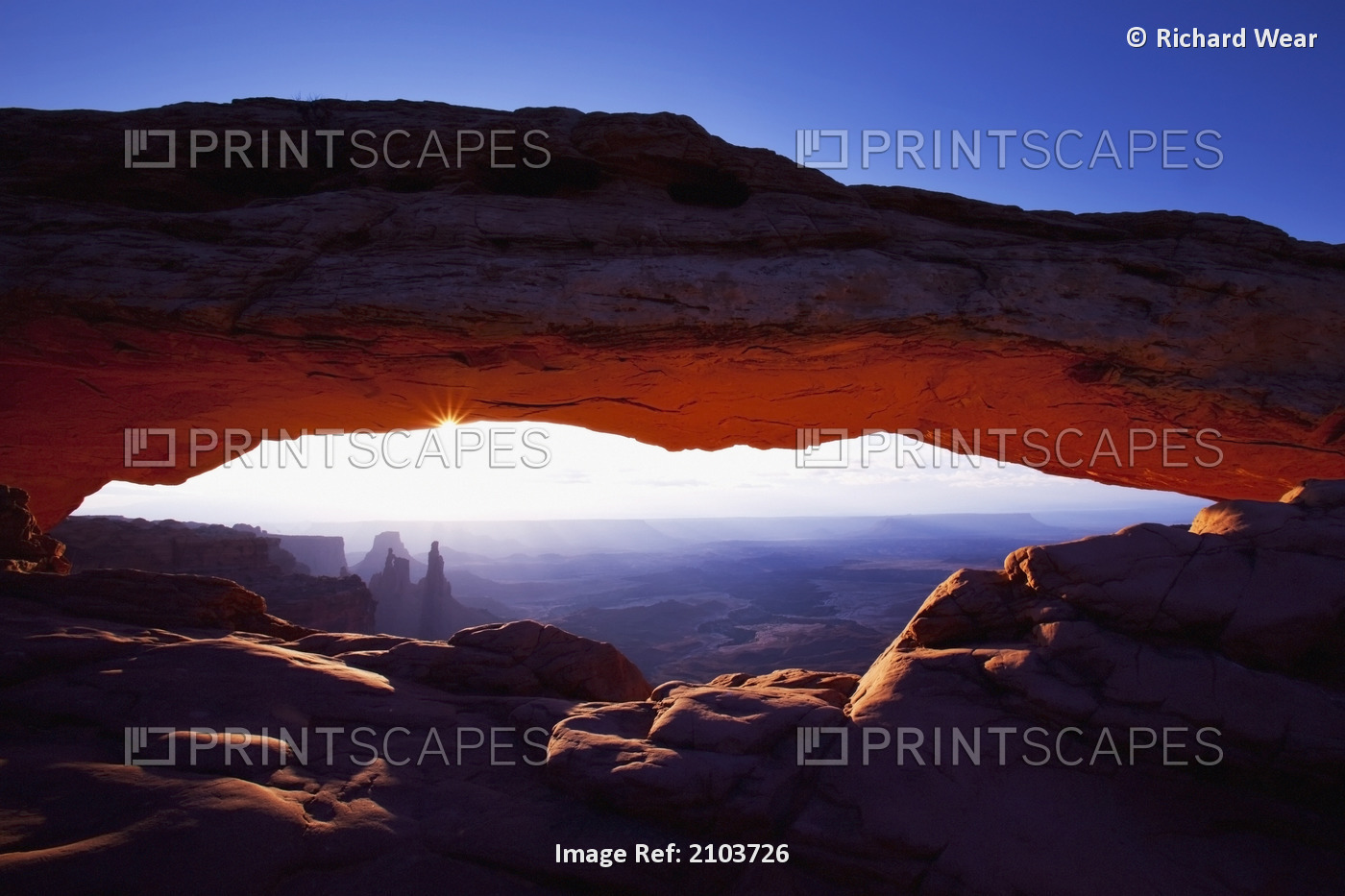 Sunrise At Mesa Arch; Utah United States Of America