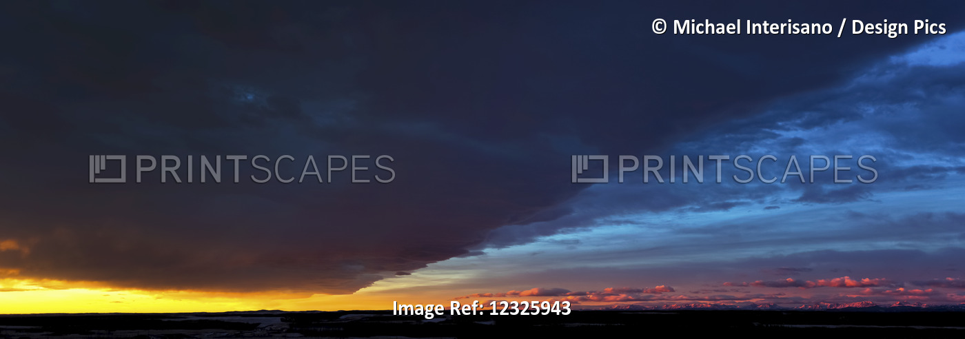 Dramatically Glowing Chinook Cloud Formation At Sunrise; Calgary, Alberta, ...