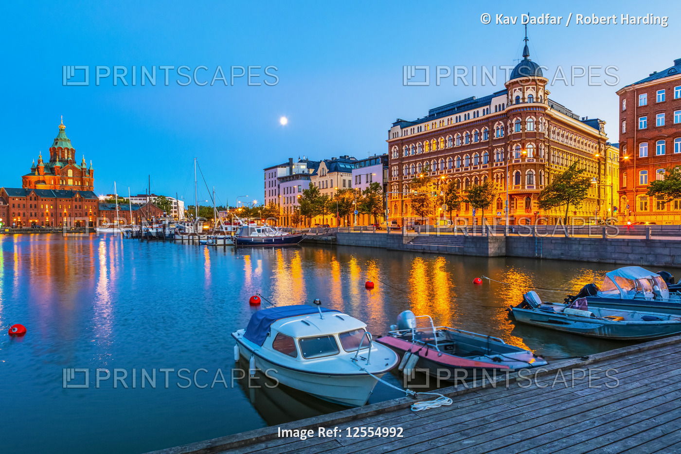 View of Uspenski cathedral and harbor in early evening, Helsinki, Uusimaa, Finland, Scandinavia, Eur